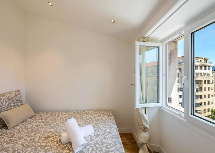 Magnifique Boulevard Gambetta - B * Nice